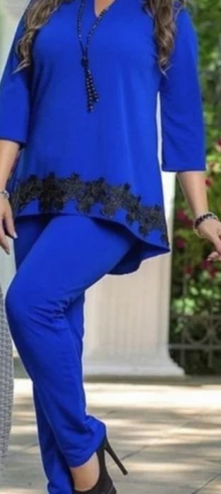 Costum 2 piese nou cu eticheta albastru închis