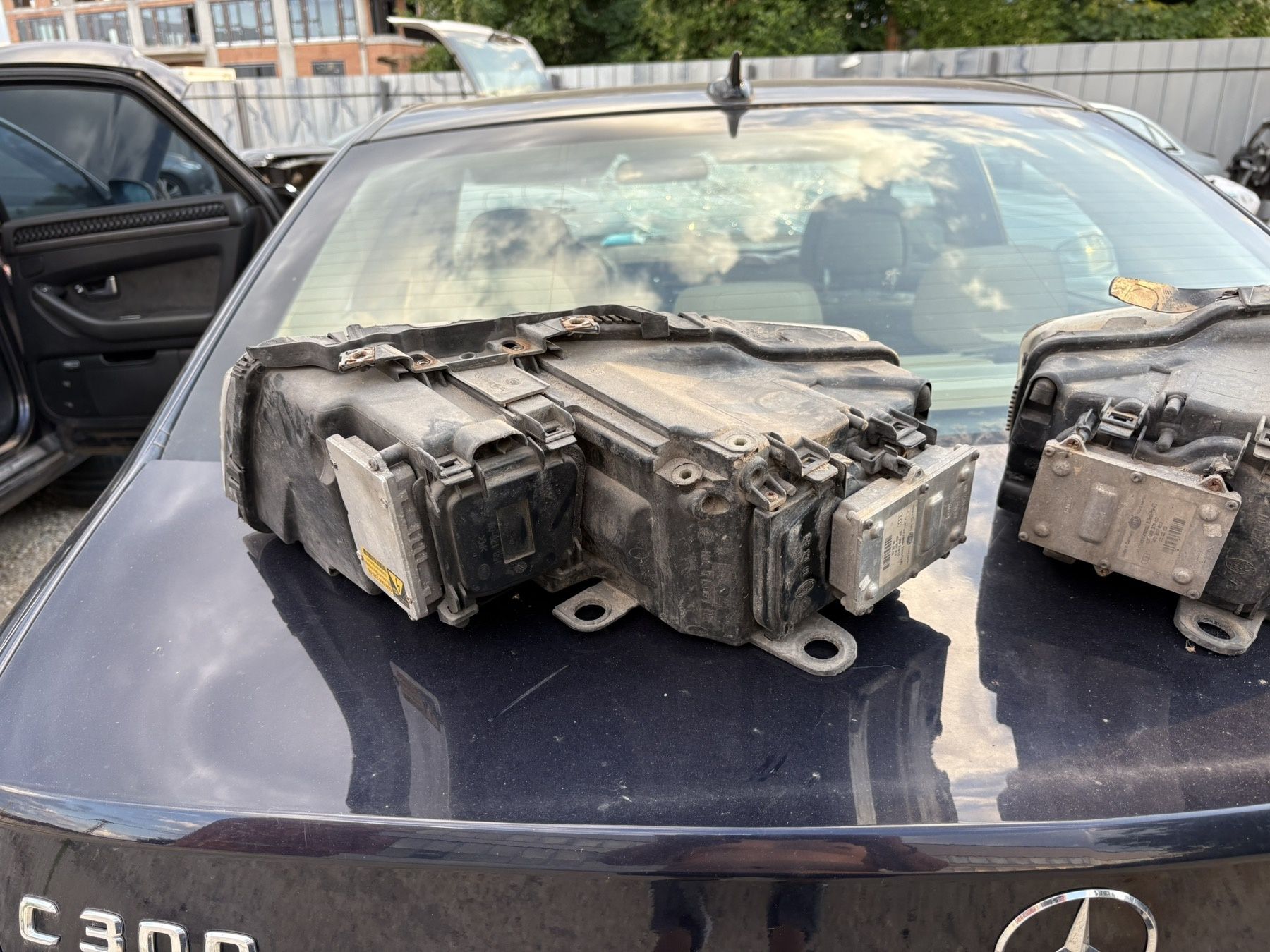 Фарове Audi A8 D3 завиващи преди фейса ауди а8