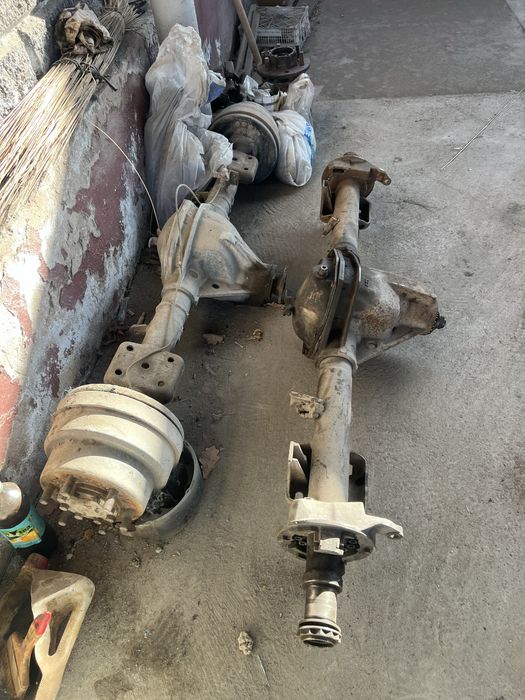 Продам б/у мост с редуктором ивека дели цена договорная