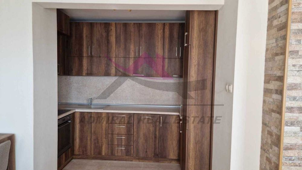 Дава се под наем Двустаен апартамент в Варна, Колхозен пазар - 70 кв.м за 650 € - Снимка #1