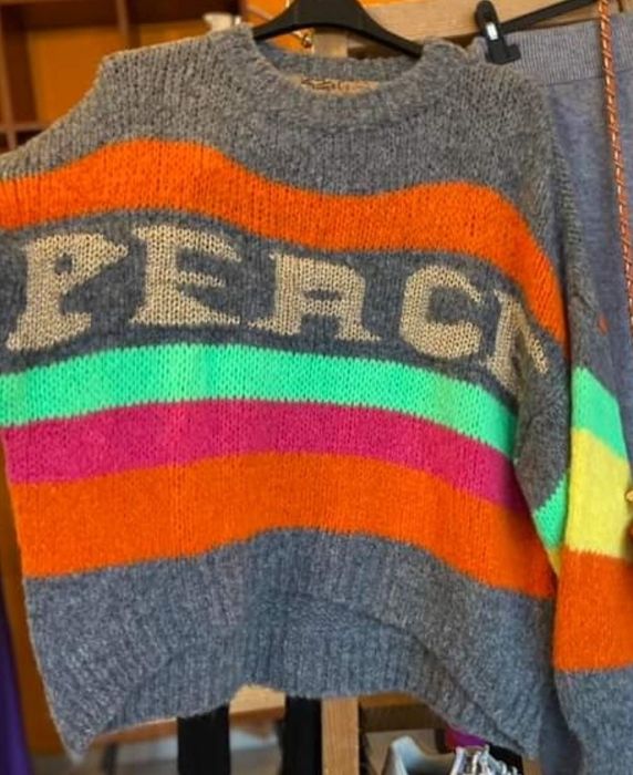 Нов пуловер оверсайз