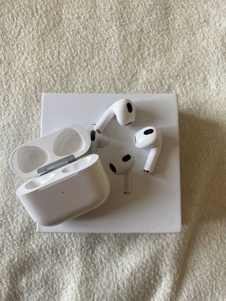 AirPods (3rd generation)