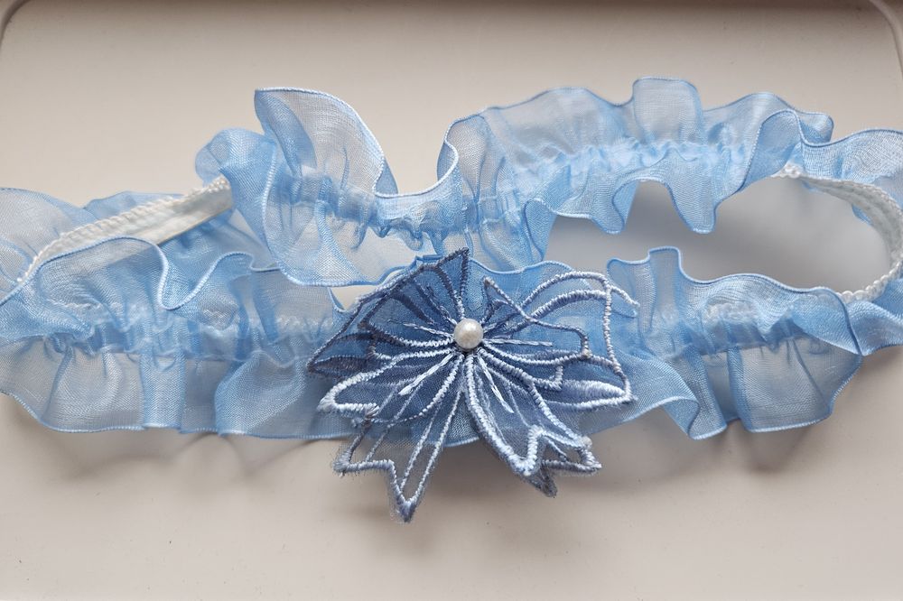 Voaleta mireasa (cadou jartiera)