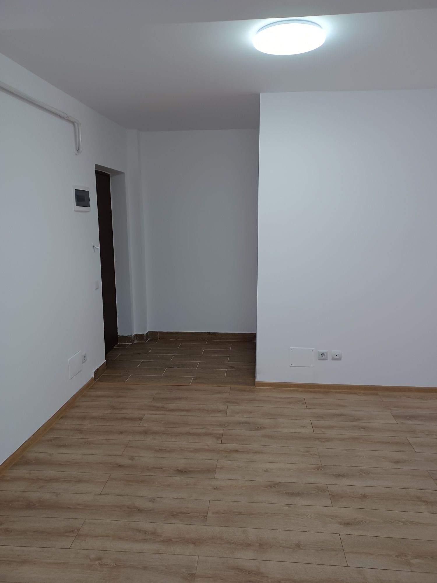 Vând apartament 2 camere