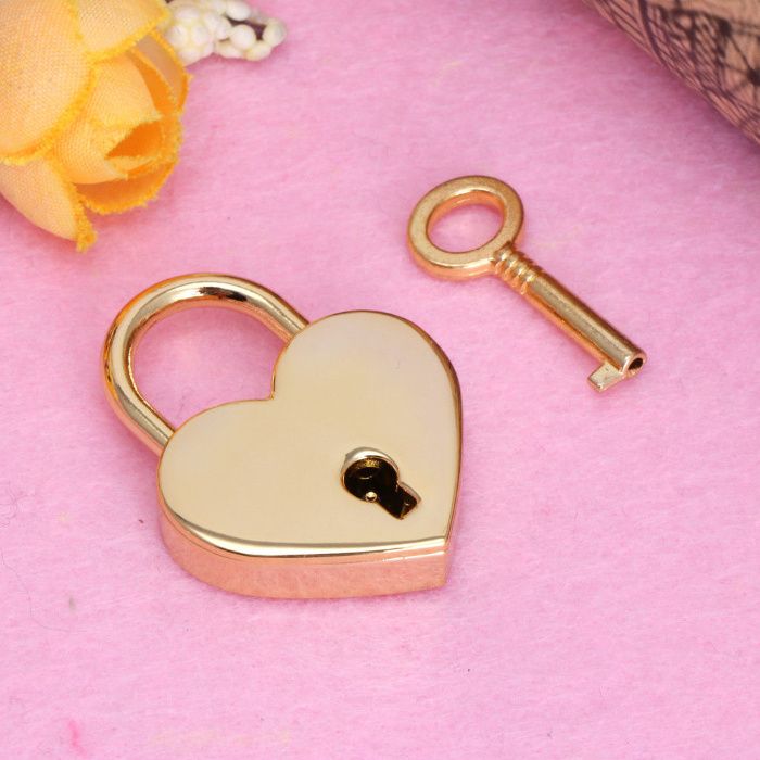 Lacat silver/gold inima! Lacat inima! Nunta! Valentine`s Day!