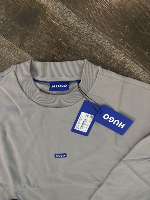Hugo BOSS нов суитчър, оригинал XL