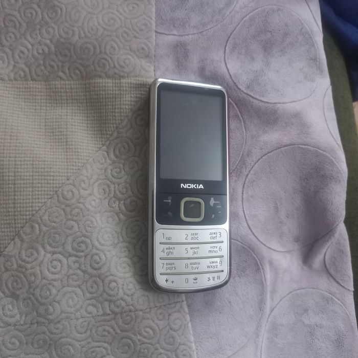 Продам телефон Nokia 6700.