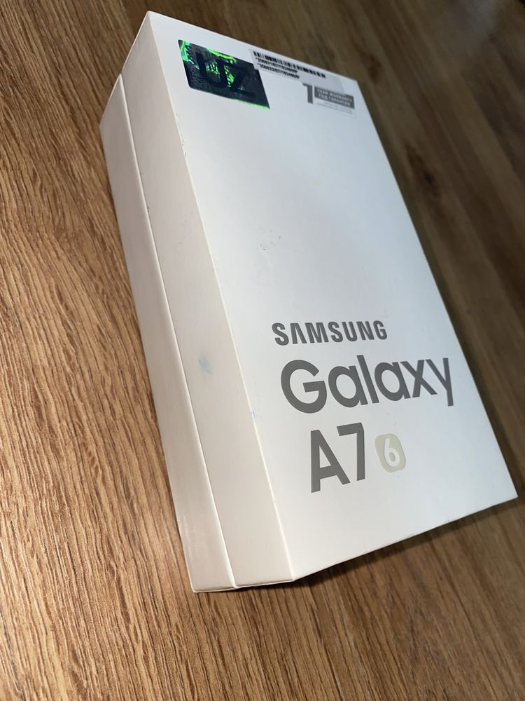 Срочно- Samsung Galaxy-A7