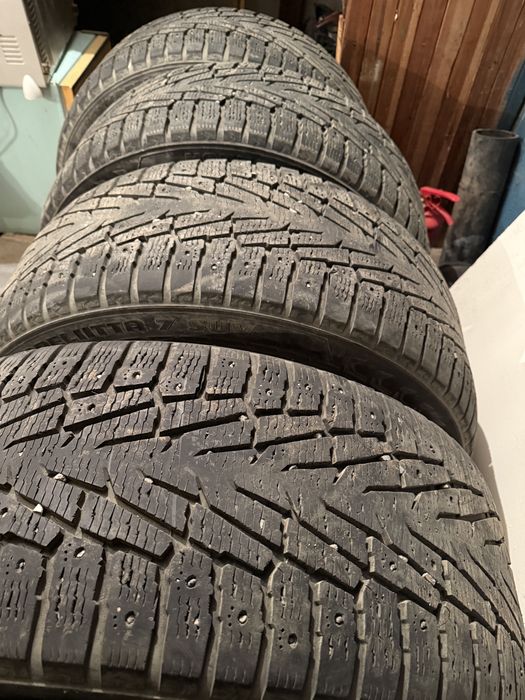 Продам б/у автошины Hakkapeliitta 7 285/50R20
