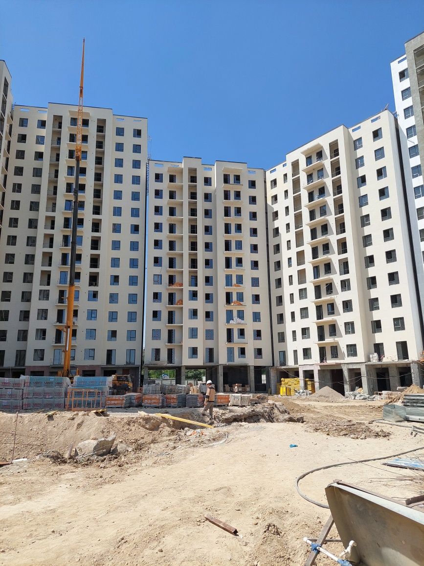 2 комн.евро Ассалом Джами Голден Хаус. Assalom Jomiy Golden House