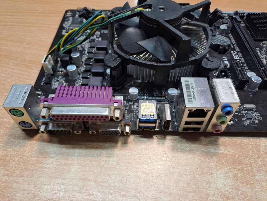 Процессор celeron g1840 + материнская плата ASRock+ озу ddr3 4Gb