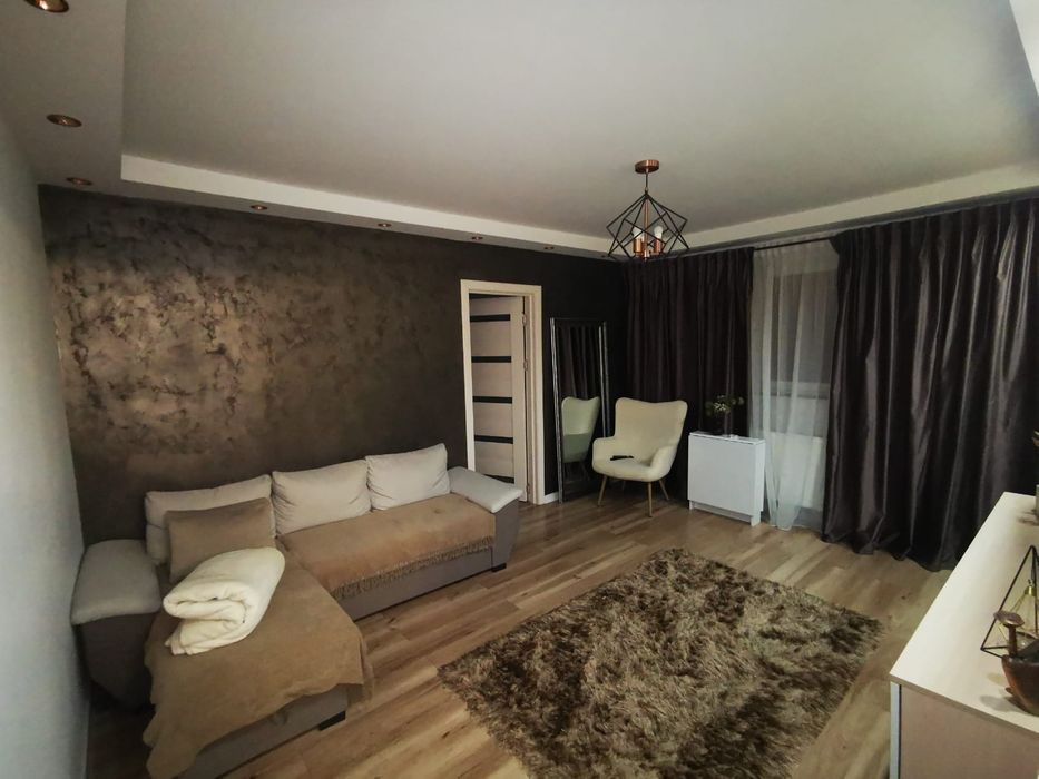 Vand apartament 2 camere