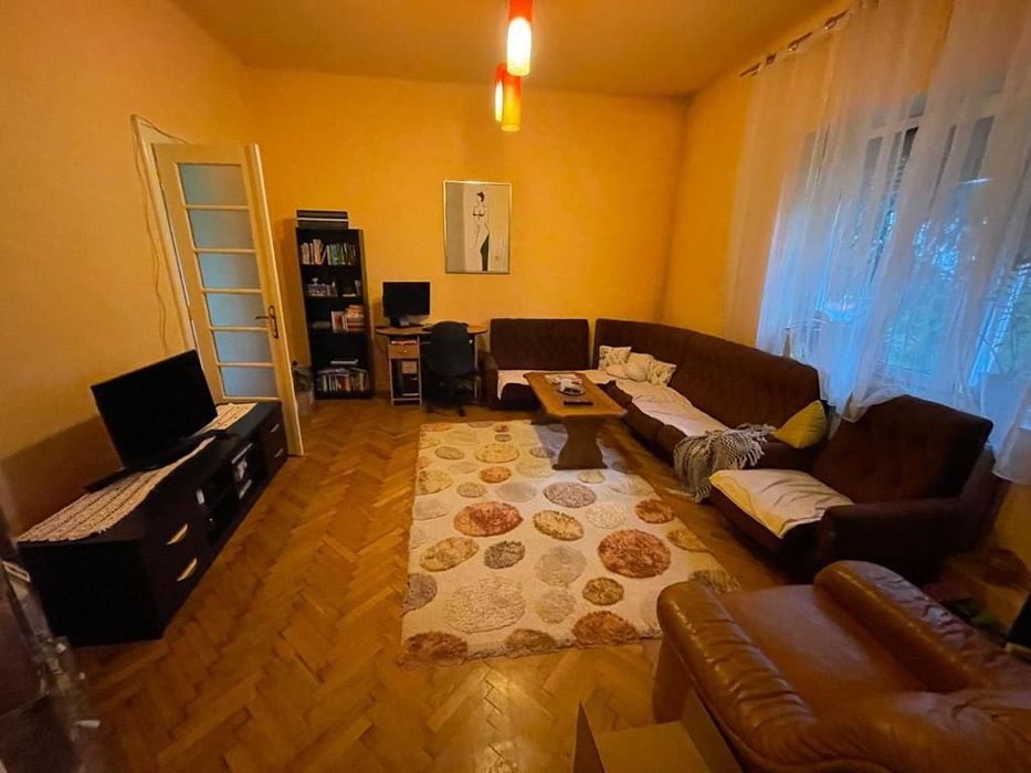 Inchiriez casa 3 camere