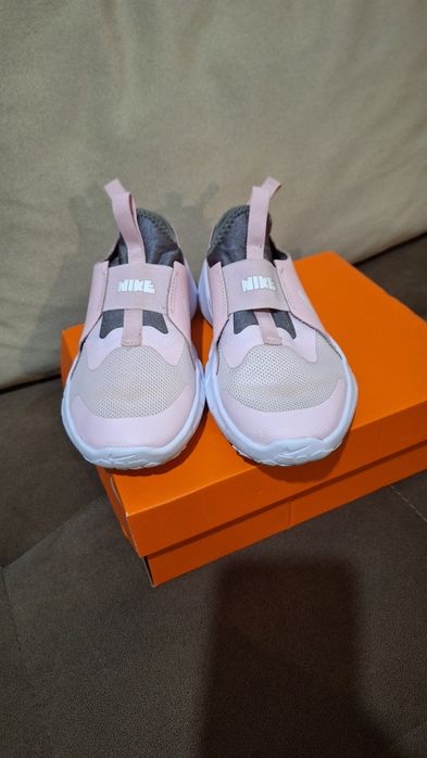 Маратонки за момиче  Nike