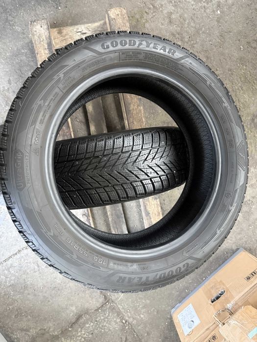 2x Anvelope iarna 195/55 R16 GoodYear Ultra Grip Performance 3