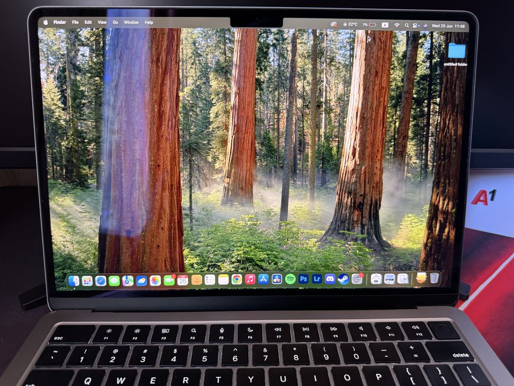 MacBook Air M2 – 512GB SSD / 8GB RAM