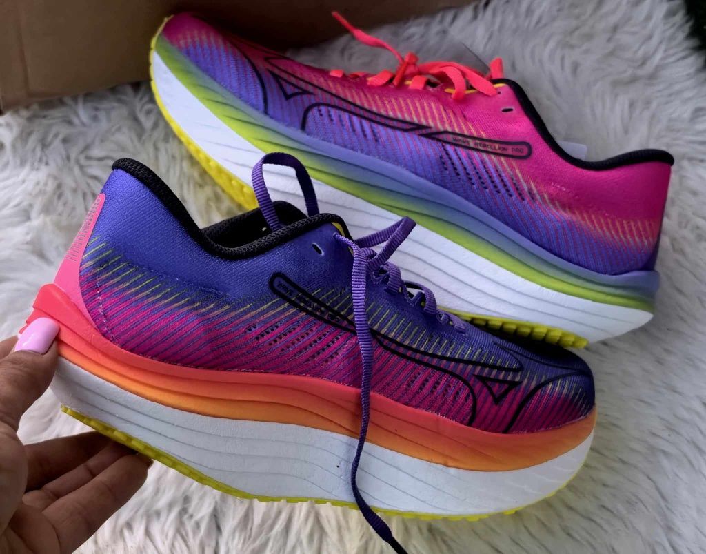 Mizuno оригинални дамски сникърси 38.5