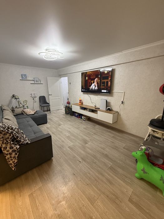 Продается двух комнатная квартира