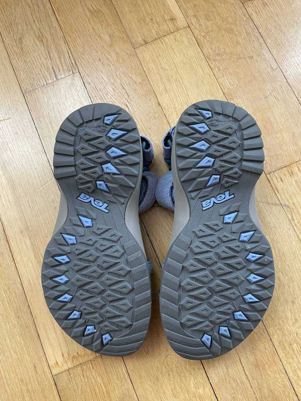 Спортни сандали Teva, номер 36