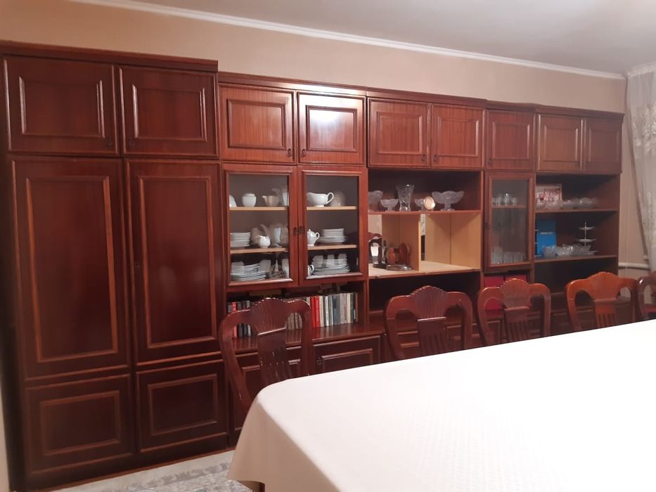 Стенка для зала .