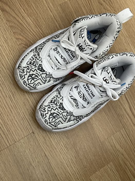 NOI CU ETICHETA ! Vand adidasi de dama marca Adidas