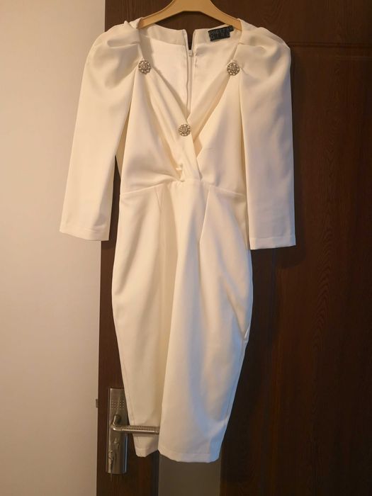 Vand rochie de eveniment(stare civila sau botez)