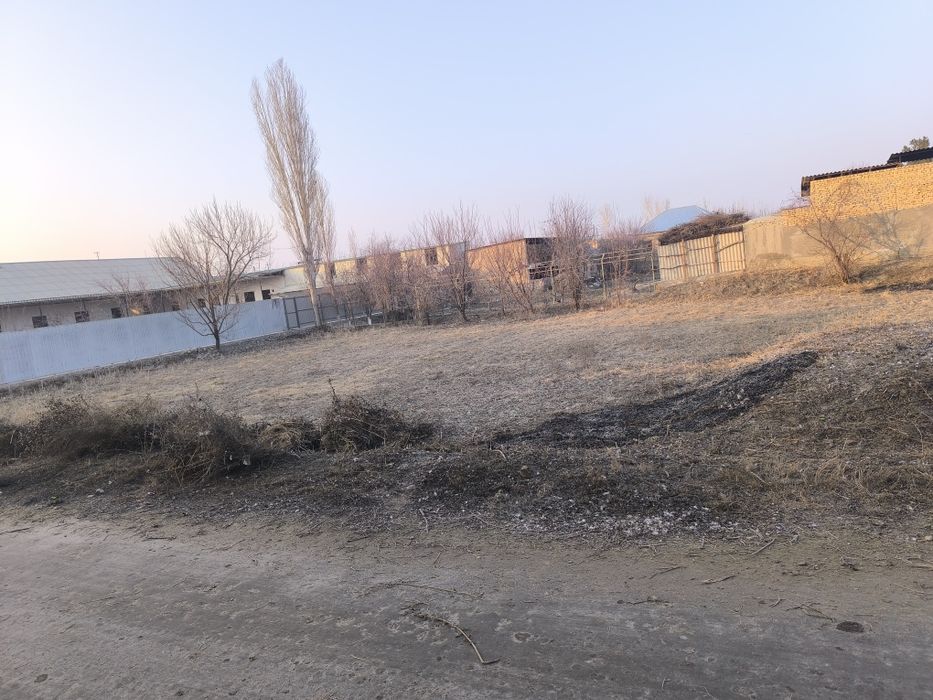 Uchastka YER sotiladi