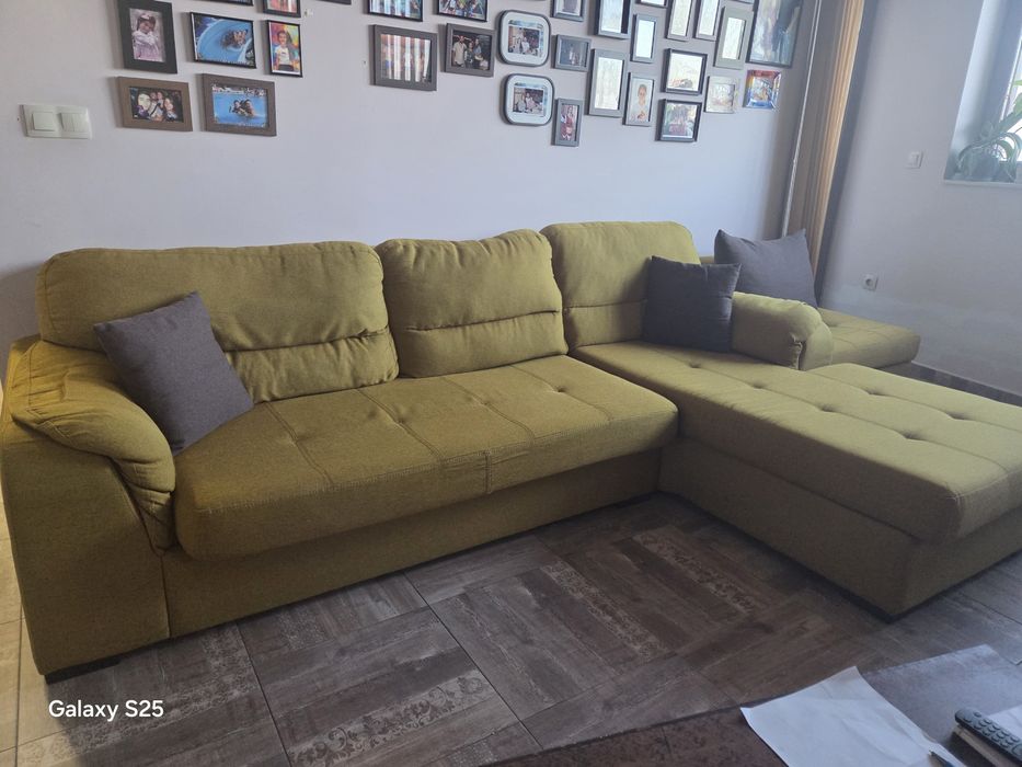 Диван с лежанка от ляво с размери 255/90/178 + канапе