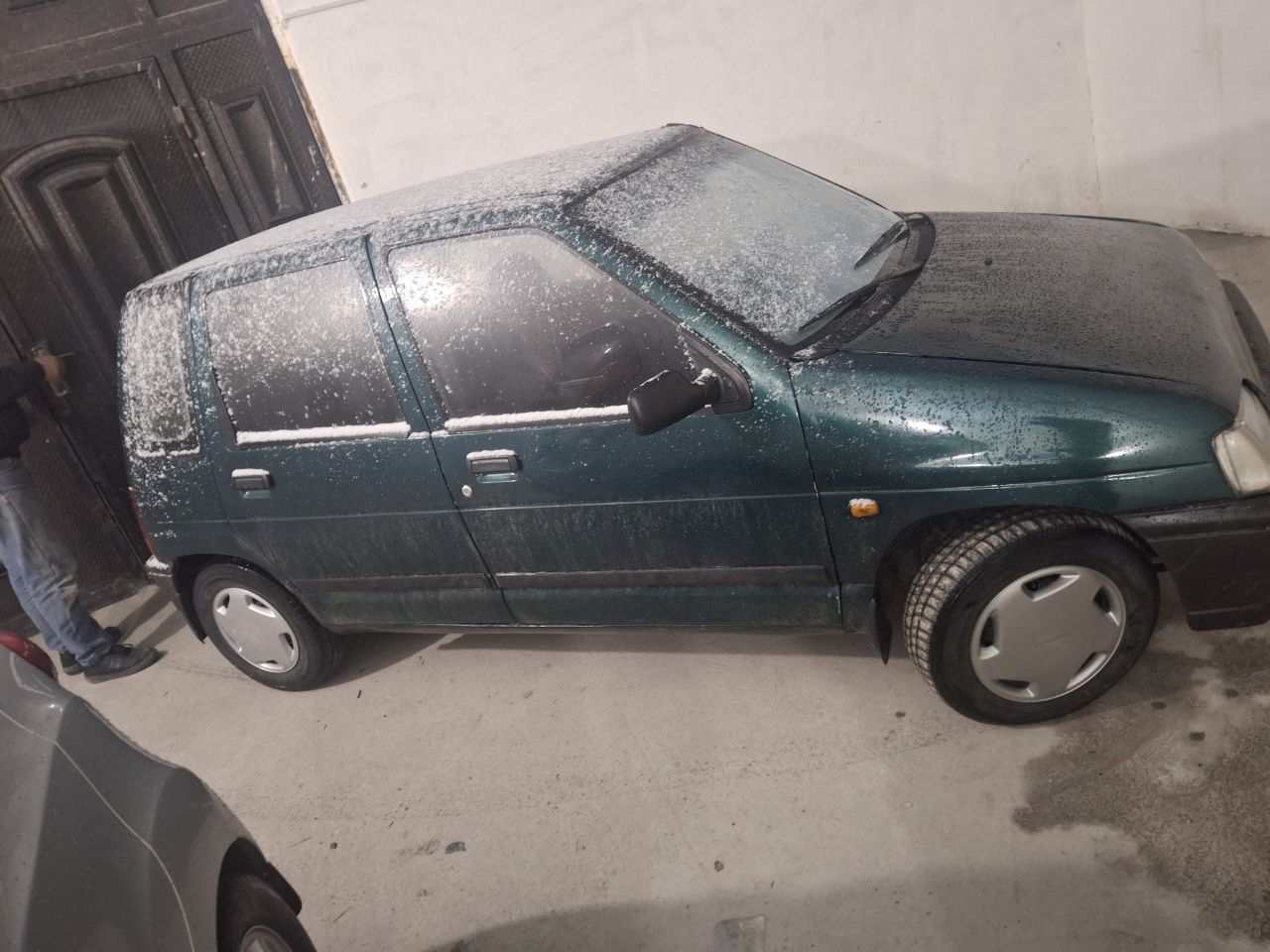 1998 tiko sotiladi