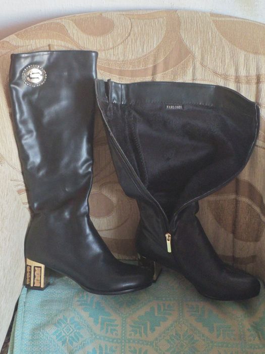 Продам женские демисезонные сапоги состояние отличное