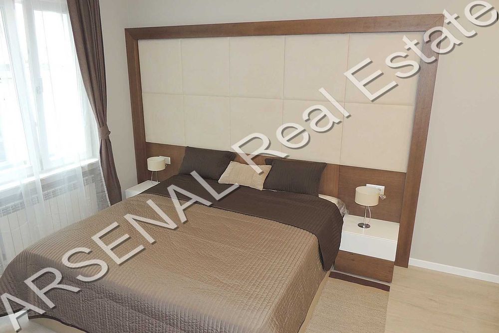 Дава се под наем Двустаен апартамент в София, Център - 60 кв.м за 900 € - Снимка #3