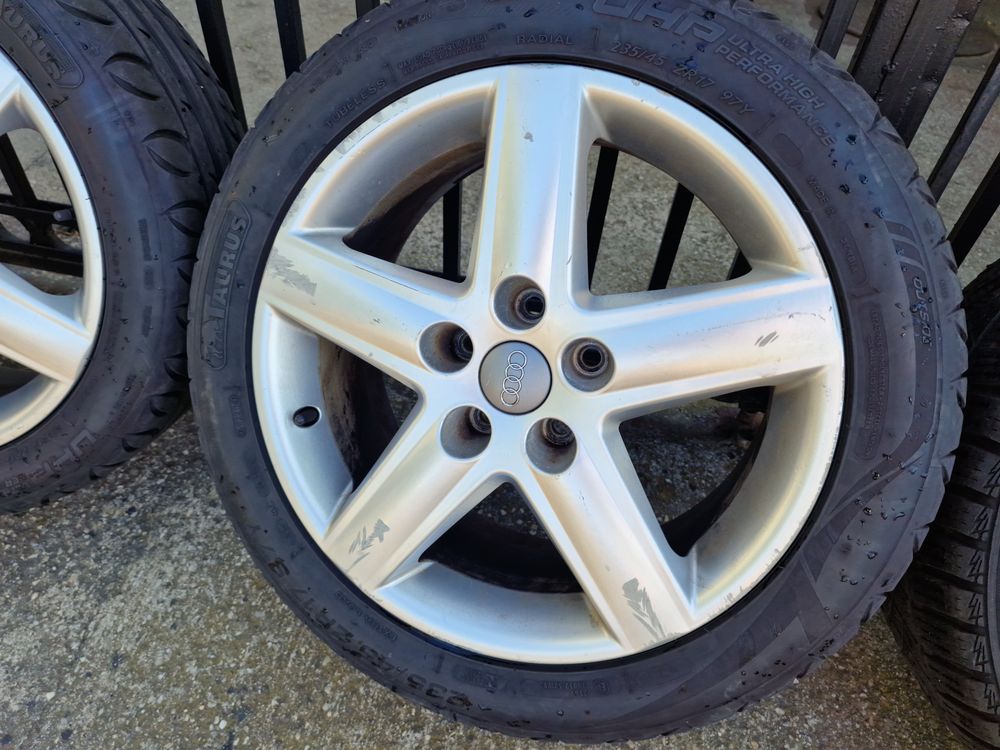 Jante Aliaj Audi 17' in 5 spite + Anvelope(capacele)