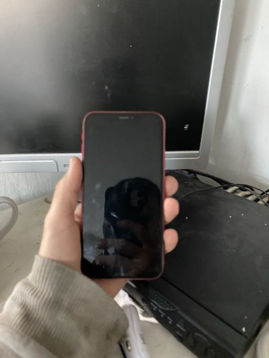 Айфон хр красный