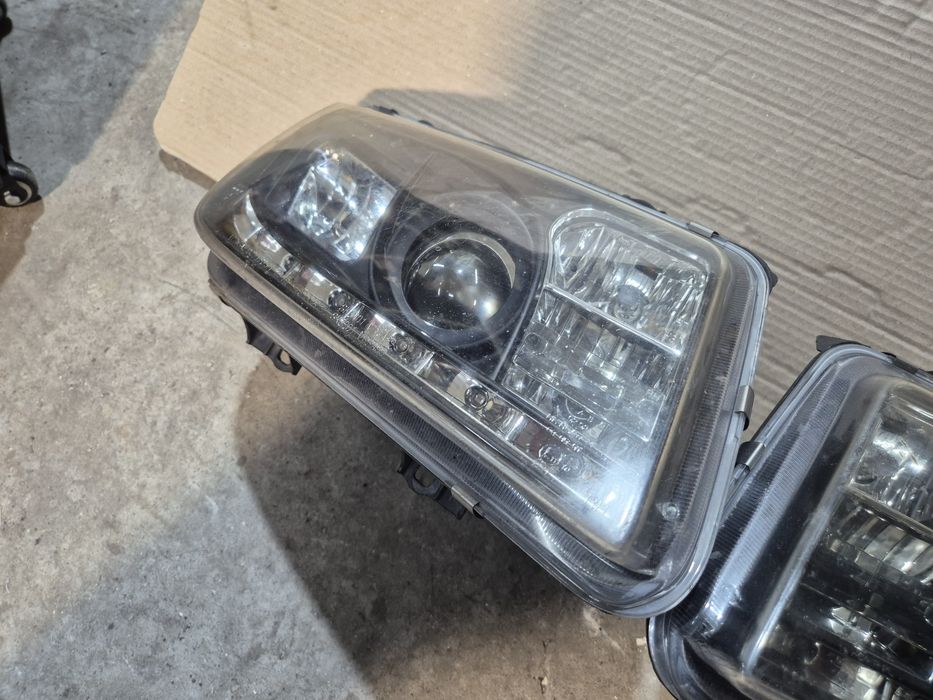 Фарове Фолксваген Бора ляв десен фар VW Bora