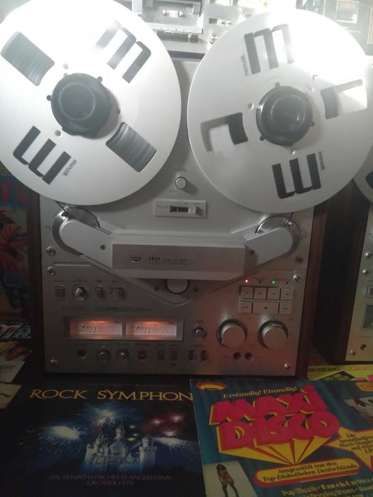 AKAI GX-646  Auto Reverse/ 6-Head/cu Role si Adaptoare