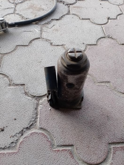 Домкрат сатамын газелге домкрат сатамын