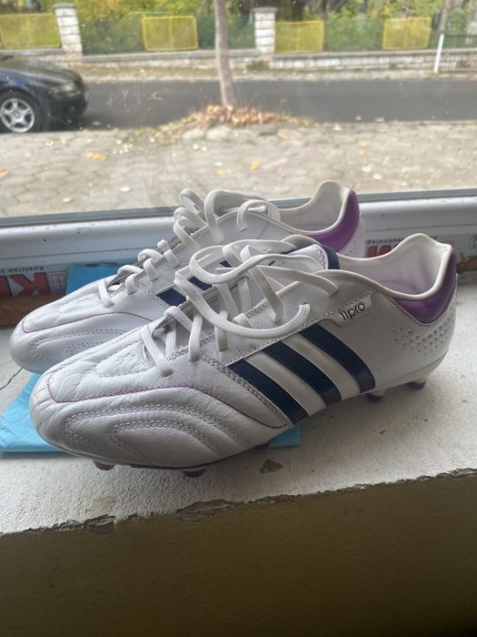 Мъжки футболни обувки бутонки