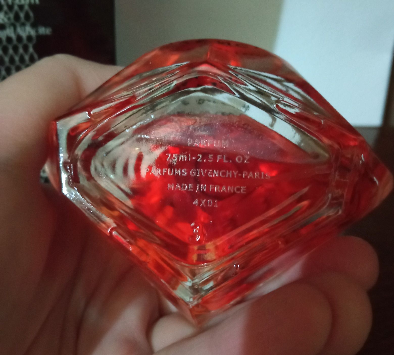 Парфюм Givenchy Ange ou Demon Le Parfum. Снятость.