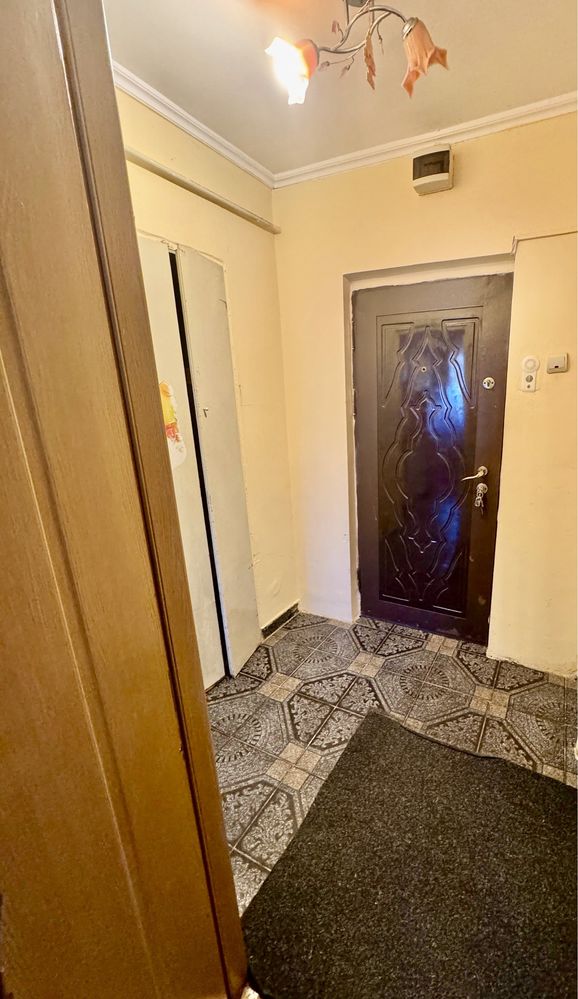 Garsonieră etj 1 + Garaj