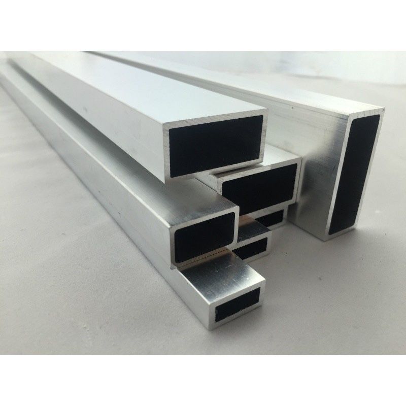 Teava patrata de aluminiu