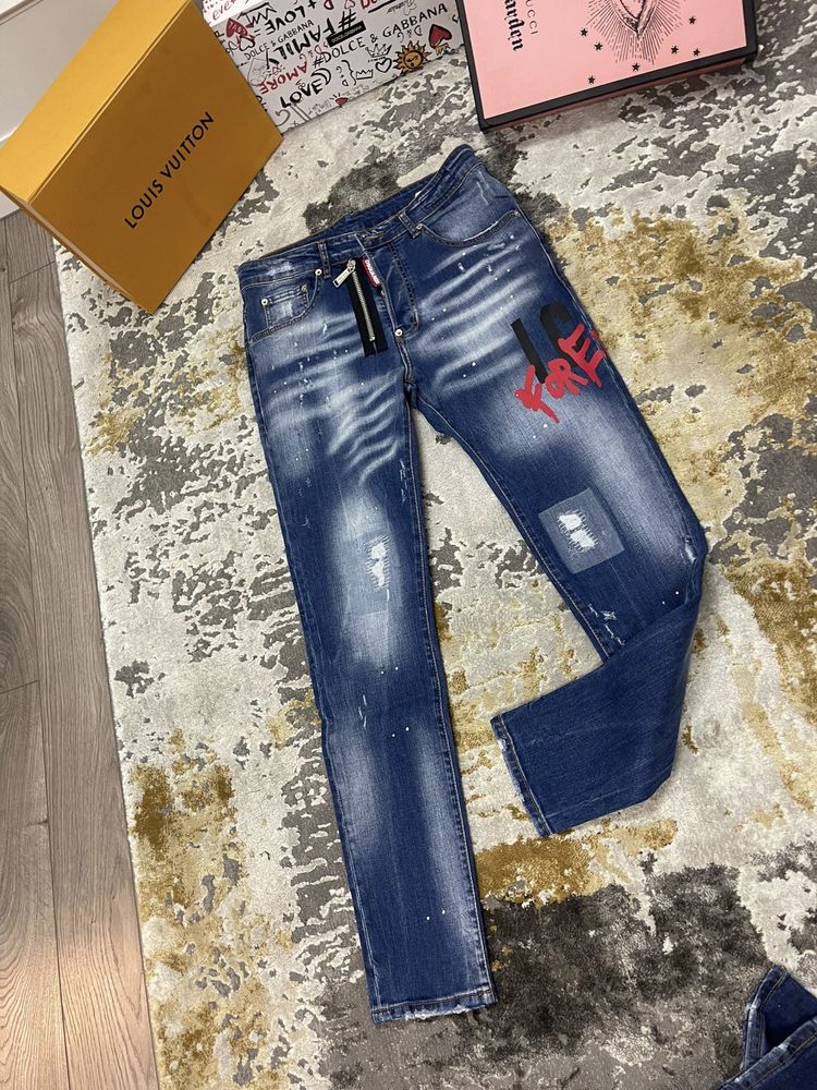 Blugi DSQUARED colectia 2022 Poze reale 100% Calitate superioara ! Mar