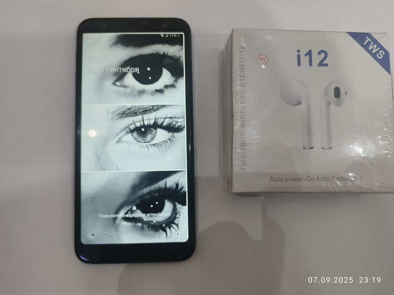 Samsung Galaxy J6+ новые наушники в подарок