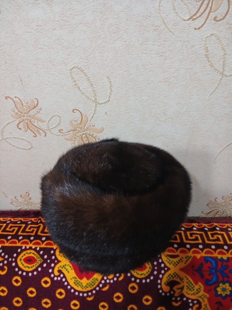 Продаю женскую норковую шапку