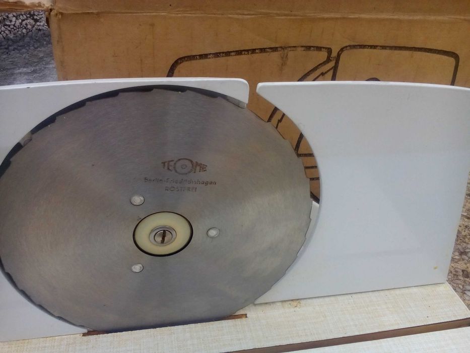 Резачка за мезета и колбаси