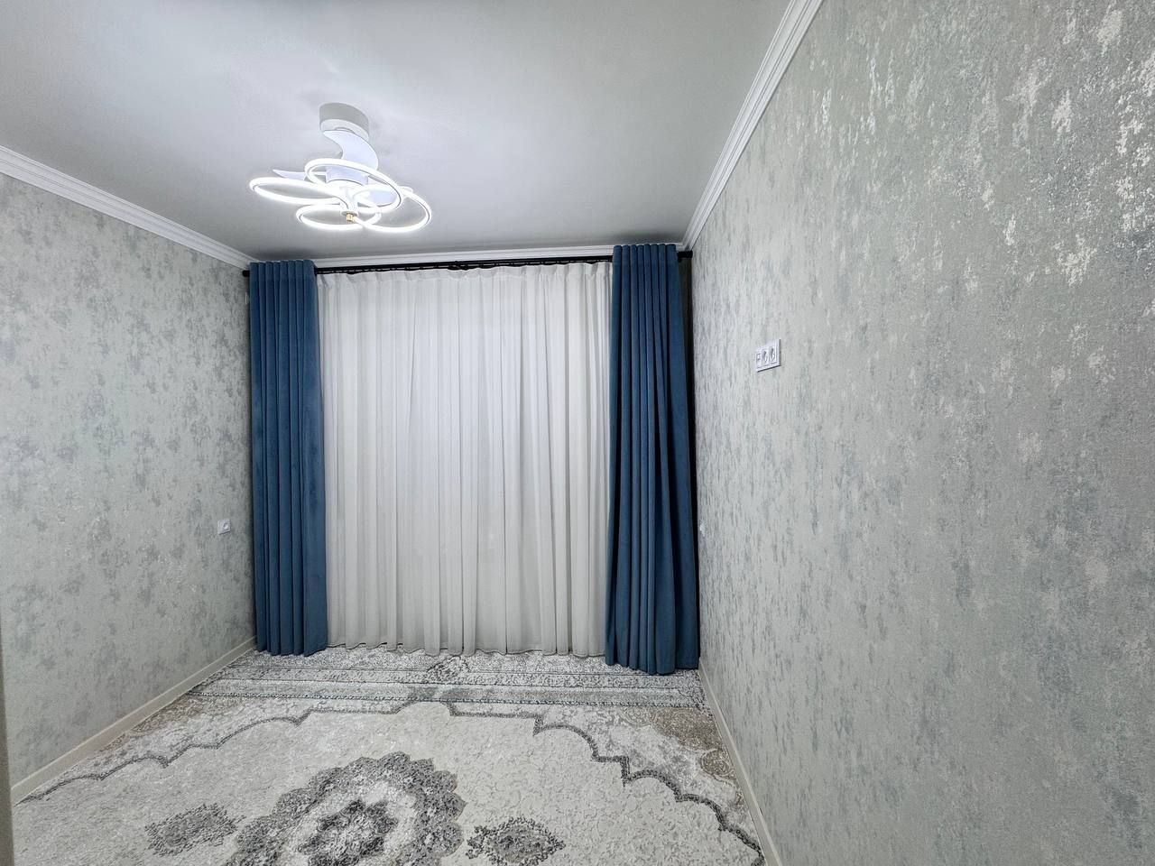 Продаётся 3/1/5 на м-в Ахмад Югнаки