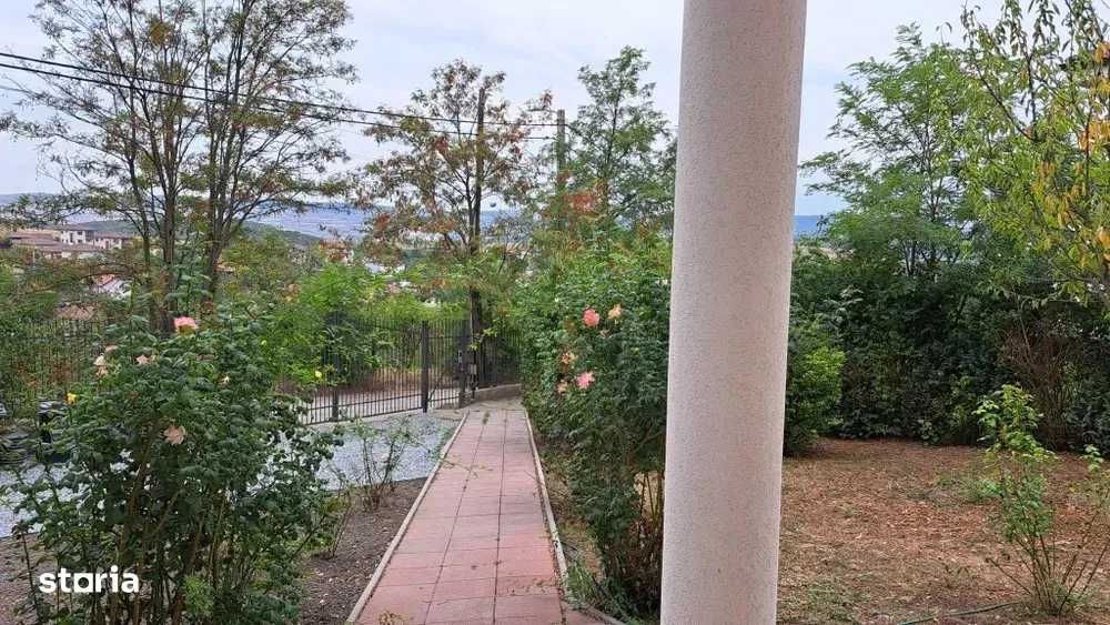 Casa de vanzare direct proprietar - centru Dezmir , individuala