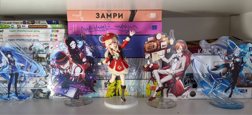 Продам фигурки по геншину и бсд!