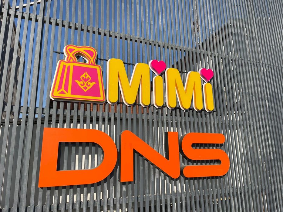 Наружная реклама лайтбокс оформление входной группы фасадов вывески