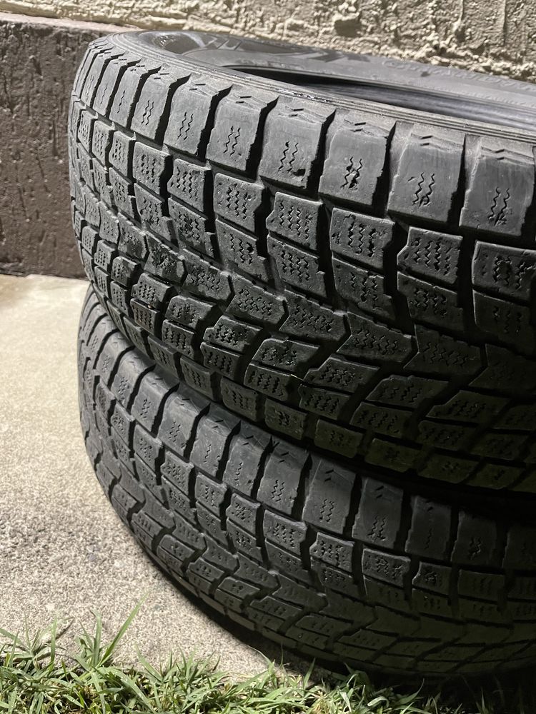 Пара зимней резины Dunlop