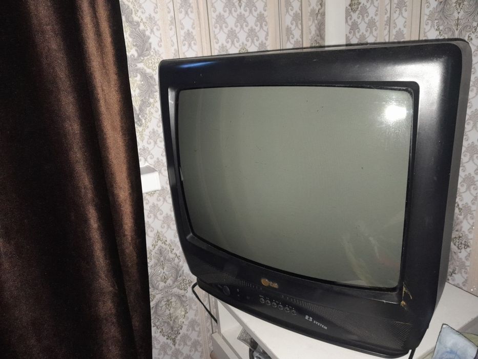 Продам телевизор